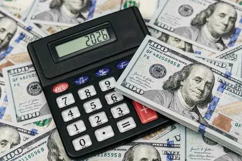 calculator with money